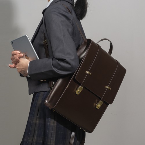 Commuting high-capacity backpack Commuting high-capacity backpack